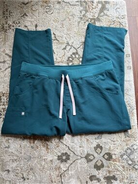 FIGS Caribbean Blue Kade Cargo Scrub Pants XL Petite